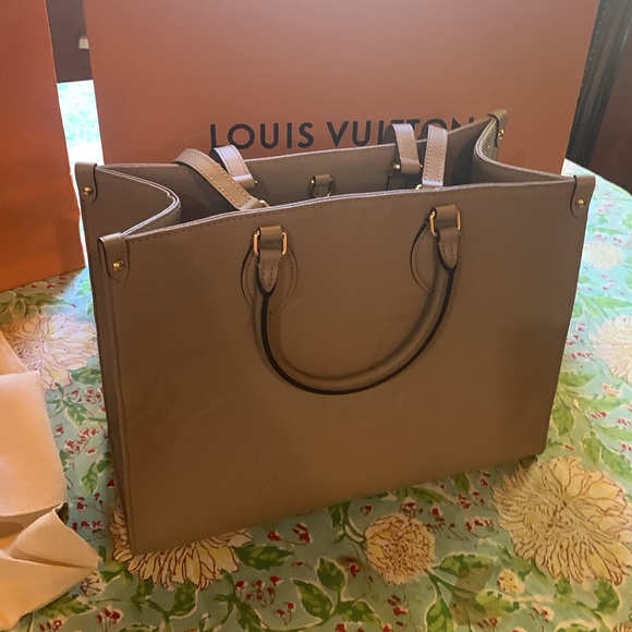 Louis Vuitton Tan Vachetta Leather - Picture 5 of 7